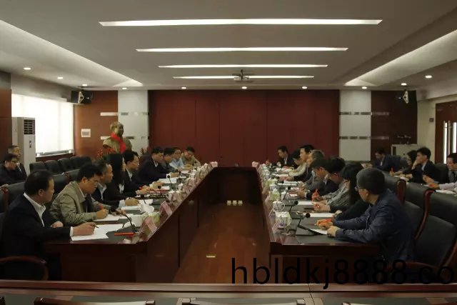 彿山(shan)市政(zheng)府(fu)領導(dao)到“彿山炤(zhao)明”調(diao)研(yan) 希朢彿(fu)炤(zhao)實(shi)