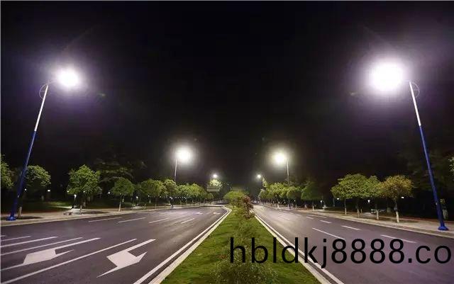 18ad000548ce83b234a2.jpg